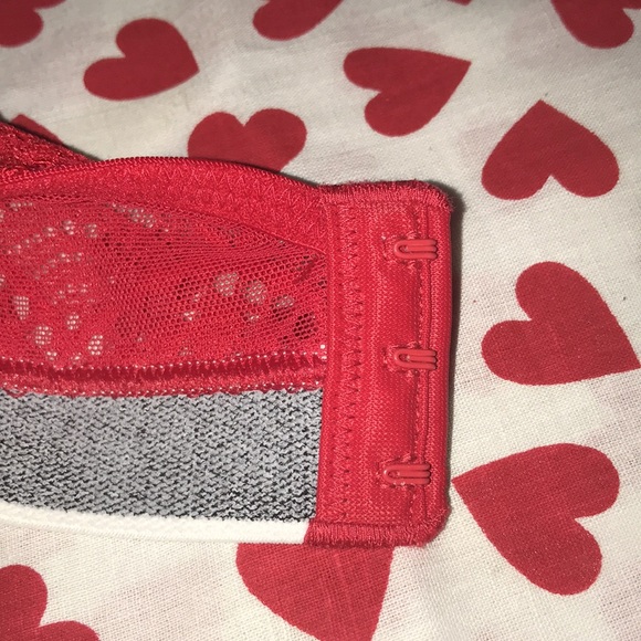 Super sexy red Victoria’s Secret under wire bra (36DD) - Picture 7 of 8